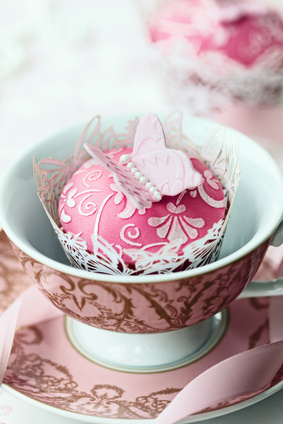 Cupcake mit Wrapper und Schmetterling
