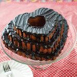 Romantischer Kuchen mit der Backform „Herz-Kranz“
