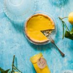 Was ist Lemon Curd? – Multitalentfüllung für die besten Sommer-Torten und Gebäck